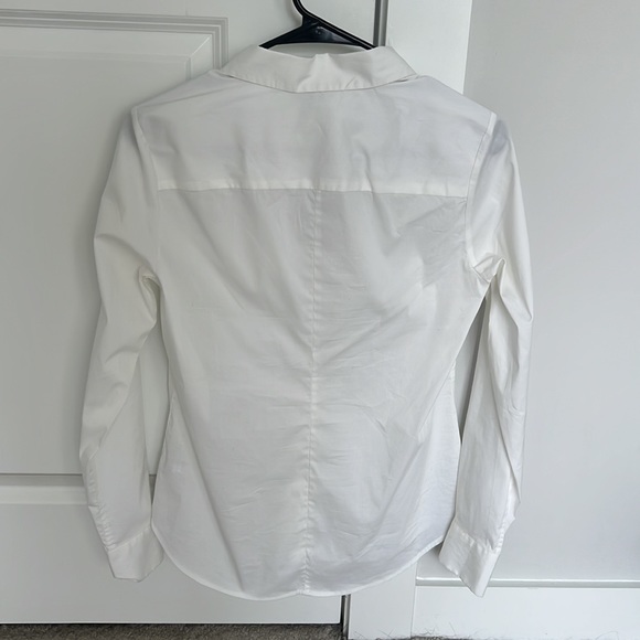 White button up polo. Size 2. - Picture 2 of 2